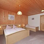 In St Gallenkirch Bei Skipisten Appartement *