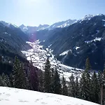 In St Gallenkirch Bei Skipisten 圣加伦基希