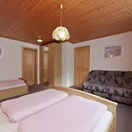 In St Gallenkirch Bei Skipisten 公寓 *