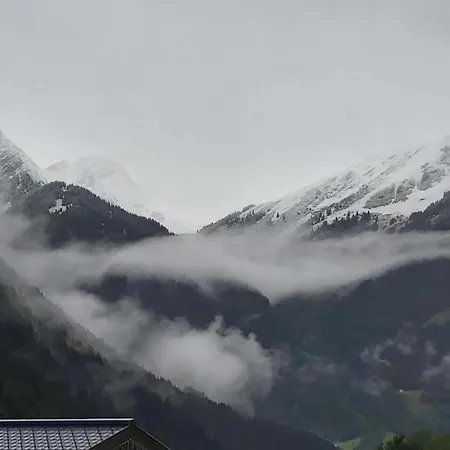 In St Gallenkirch Bei Skipisten Appartement *